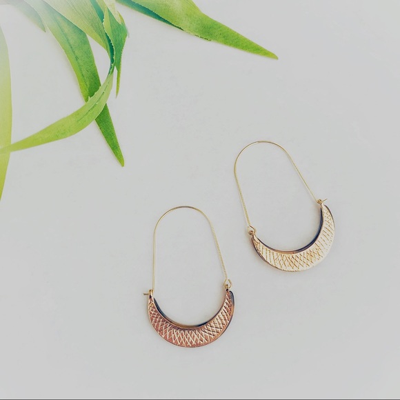 Crescent Moon Black Boho Hippie Drop Earrings - Picture 3 of 3